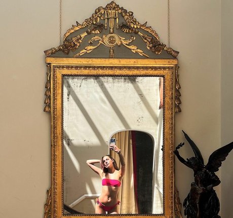 Eloise Webb model xxx picture