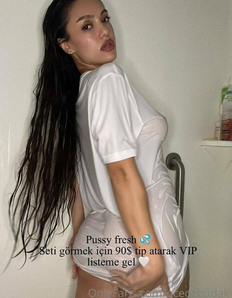 ebony wet pussy onlyfans naked pic