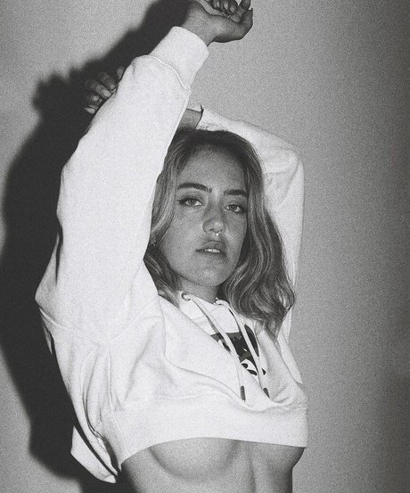 Shir Ruvio star top images