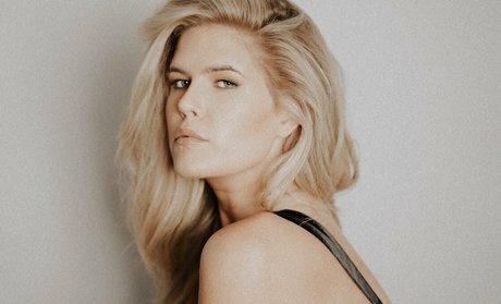 cute ladyboy onlyfans free nude photos