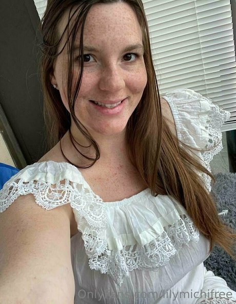 dripping wet pussy onlyfans beautiful naked image