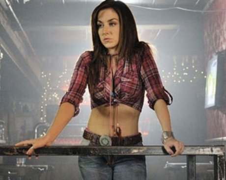 Erin Karpluk model sexy img