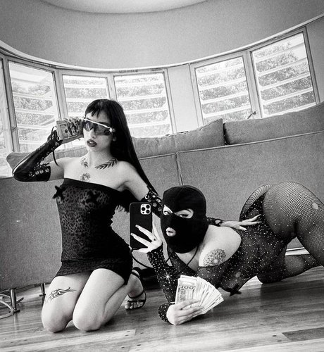 La Chilena hot pornstar photos