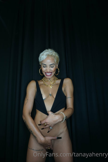 naked yoga onlyfans pretty pics