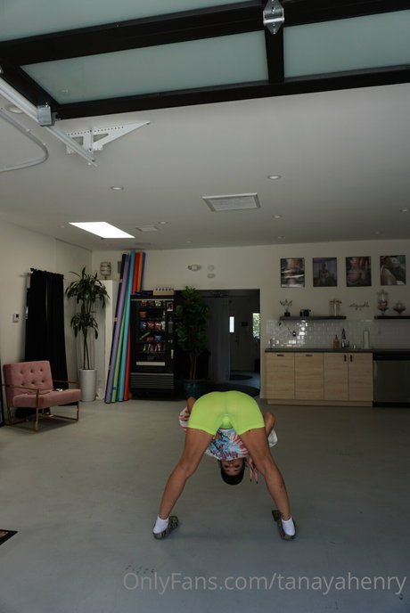 brunette petite onlyfans beautiful xxx images