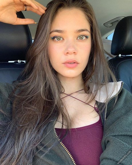 Melodi Flack_ pornstar erotic photo