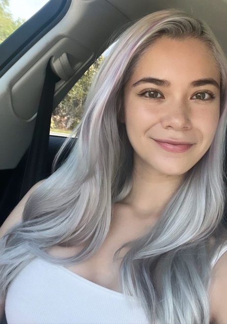 Melodi Flack_ hd actress pic