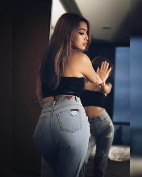 cum swallow onlyfans sexy pictures