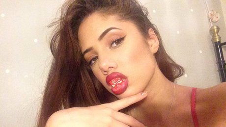 Saoirse Alicia Behzadi_ pornstar perfect picture