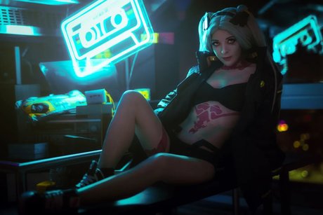 Aara Lee_ star free pictures