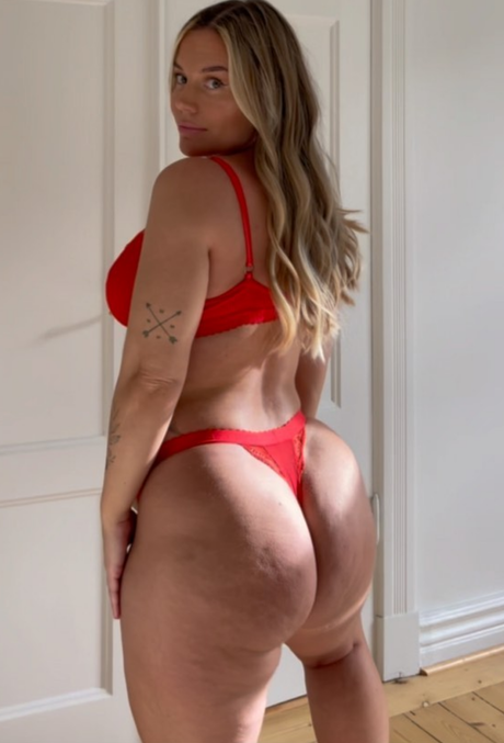 Elin Hedstrom hot pornstar img