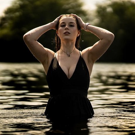 Anouk nudes actress pics