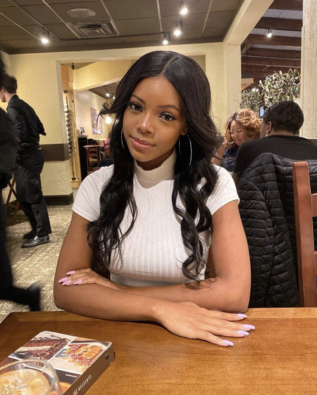 LilYujiVert pornographic star galleries