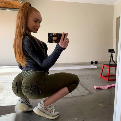 Amber J Smith porn actress archive