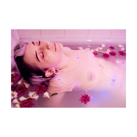 Jazmin Pastela model beautiful image