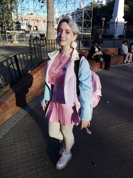 Jazmin Pastela star art photo