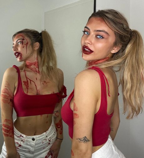 Linabmn model adult photo