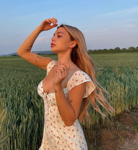 petite onlyfans perfect archive