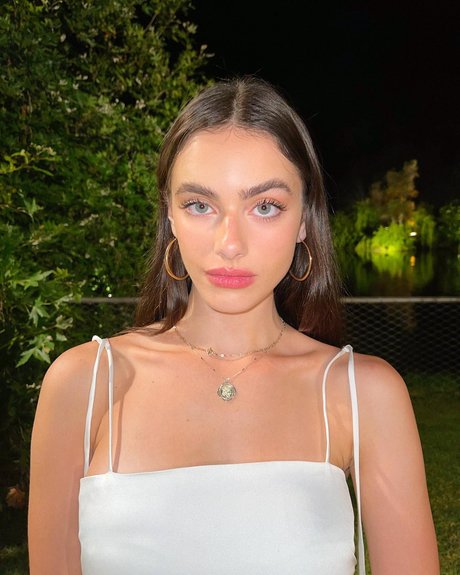 eating onlyfans beautiful xxx img