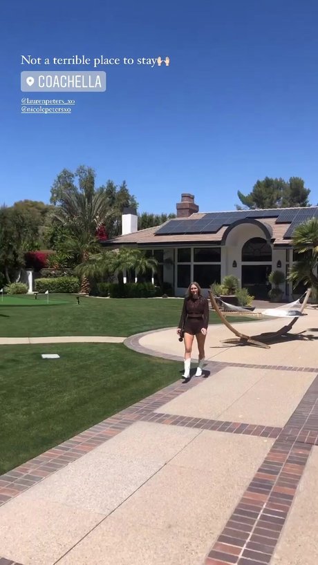 female popular onlyfans free xxx photos