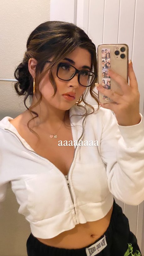 black hair onlyfans hot sexy pictures