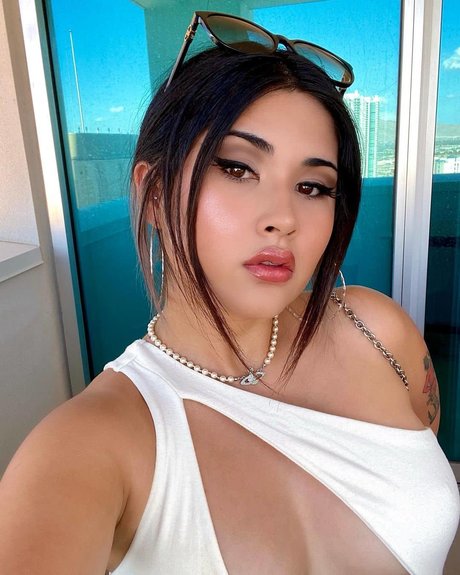 _Jydn lol star naked img