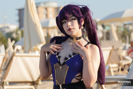 Little Giuli sexy star image