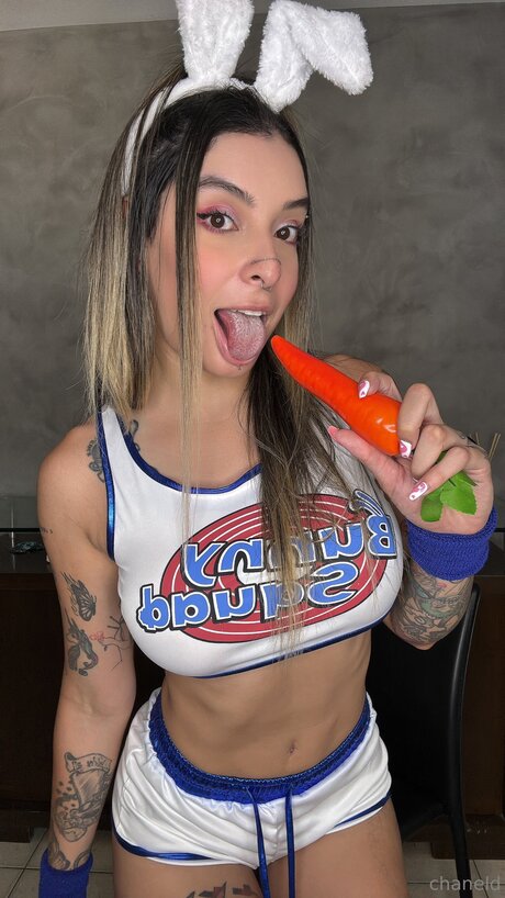 Chaneld porn model img