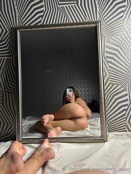 curvy shemale onlyfans free photos