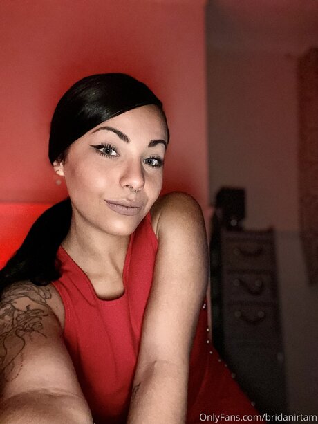 Freepetitebrida star erotic pic