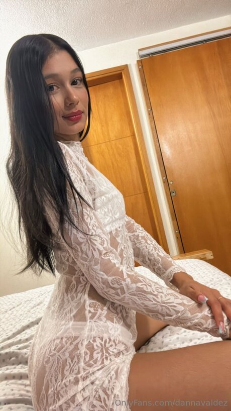 Dannavaldez model erotic pics