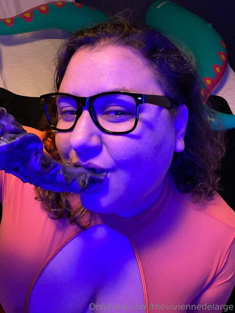 Theviviennedelarge art pornstar gallery