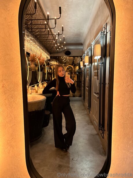 Glowbyaphrodite exclusive actress gallery