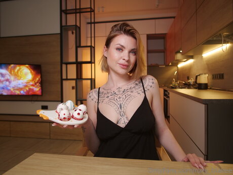 Roxy Blakee pornstar nude pics