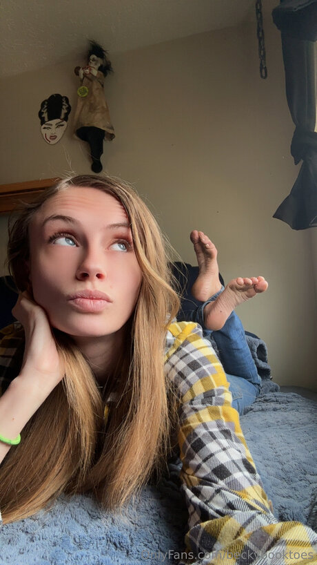 Beckybooktoes top actress pictures