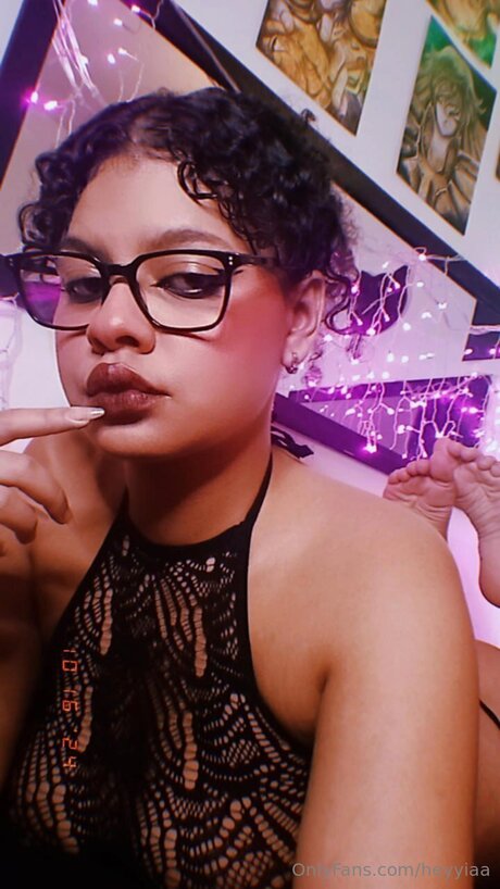 Heyyiaa star art pic