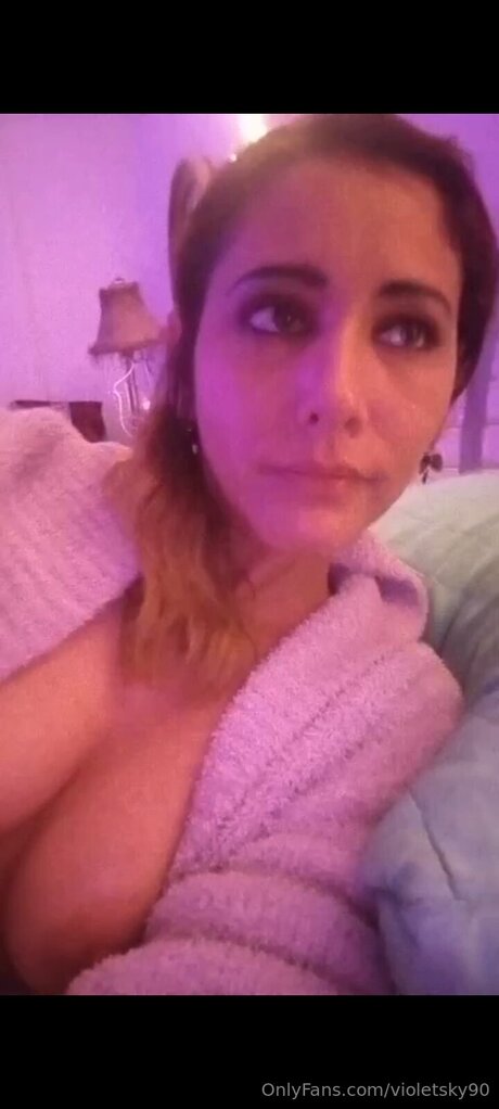 Violetsky90 adult star images