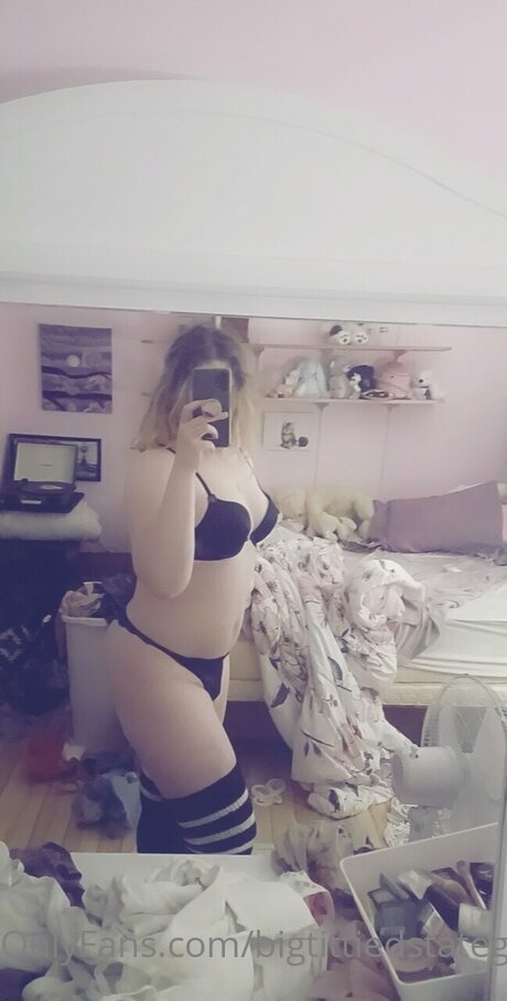 milf orgy onlyfans beautiful xxx pics