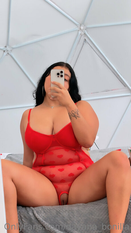 Dayana Bonilla nice star images