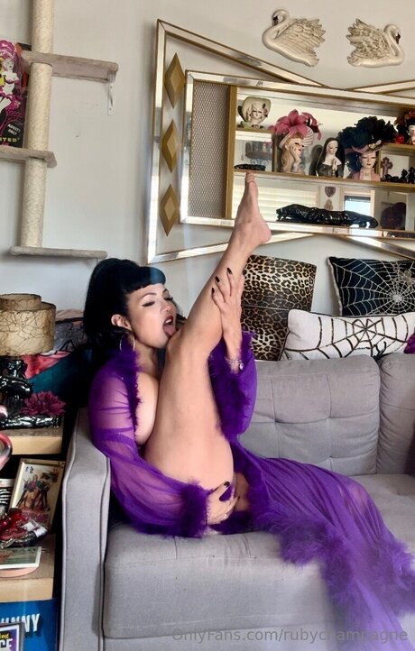 Rubychampagne pretty pornstar images