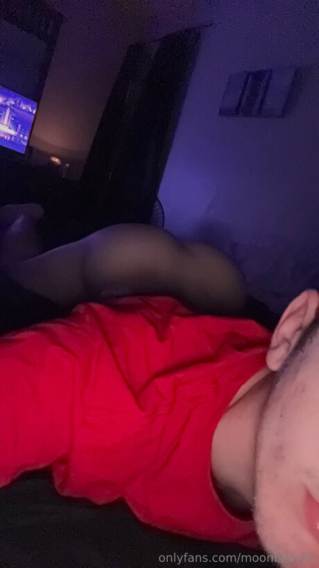 Moonbeachs star nudes photo