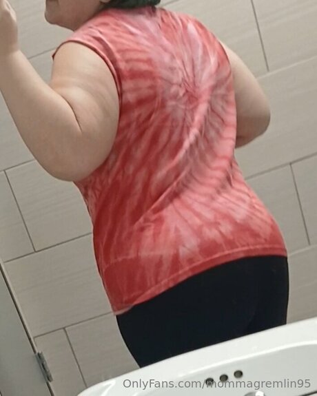 Mommagremlin95 exclusive model gallery