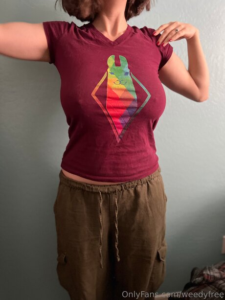 Weedyfree nudes model pics