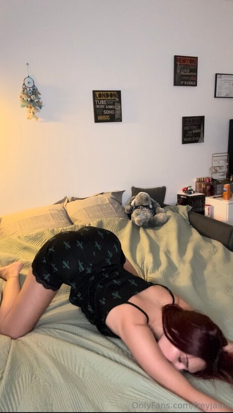 centerfold onlyfans naked photo