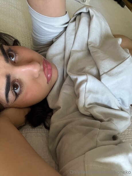 Mel Koneko hot model gallery