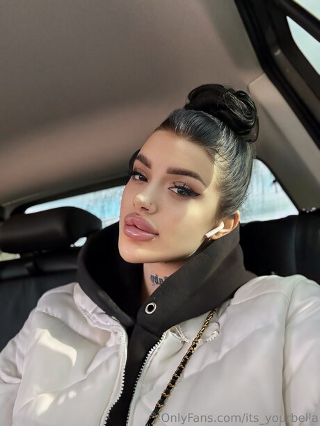 Bellasohot free model picture