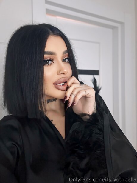 Bellasohot Profile Pic