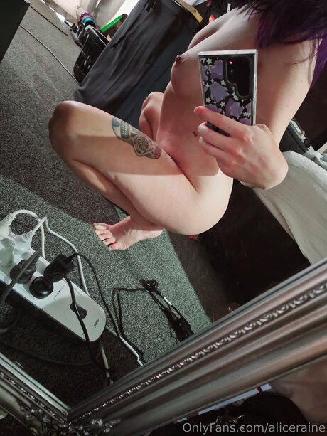 Aliceraine perfect actress gallery