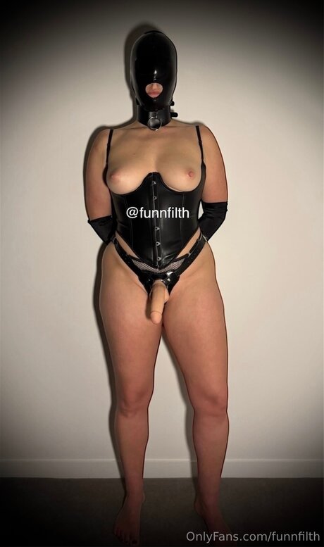 Funnfilth beautiful model images