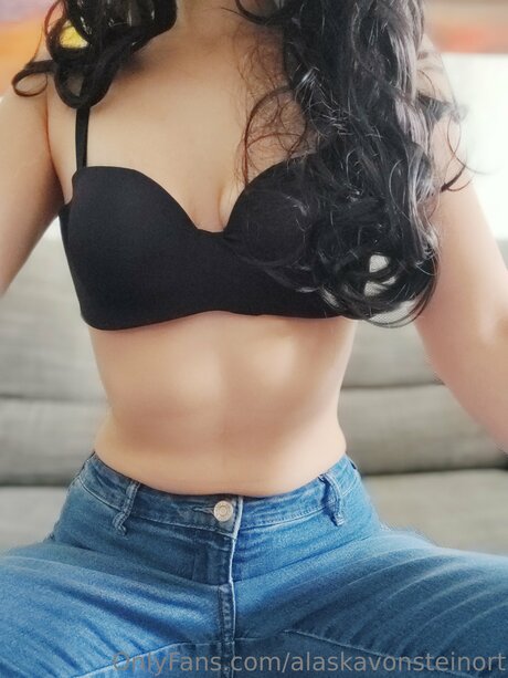 petite onlyfans perfect pictures